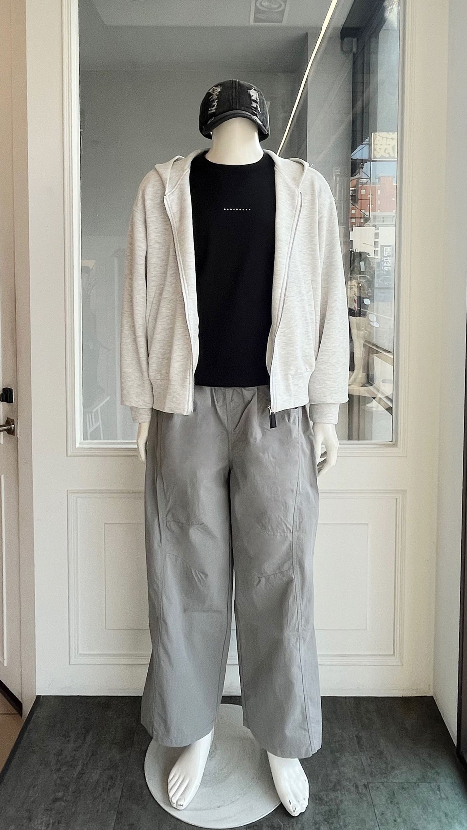 LINE_ALBUM_115.03.12 穿搭分享_260312_21