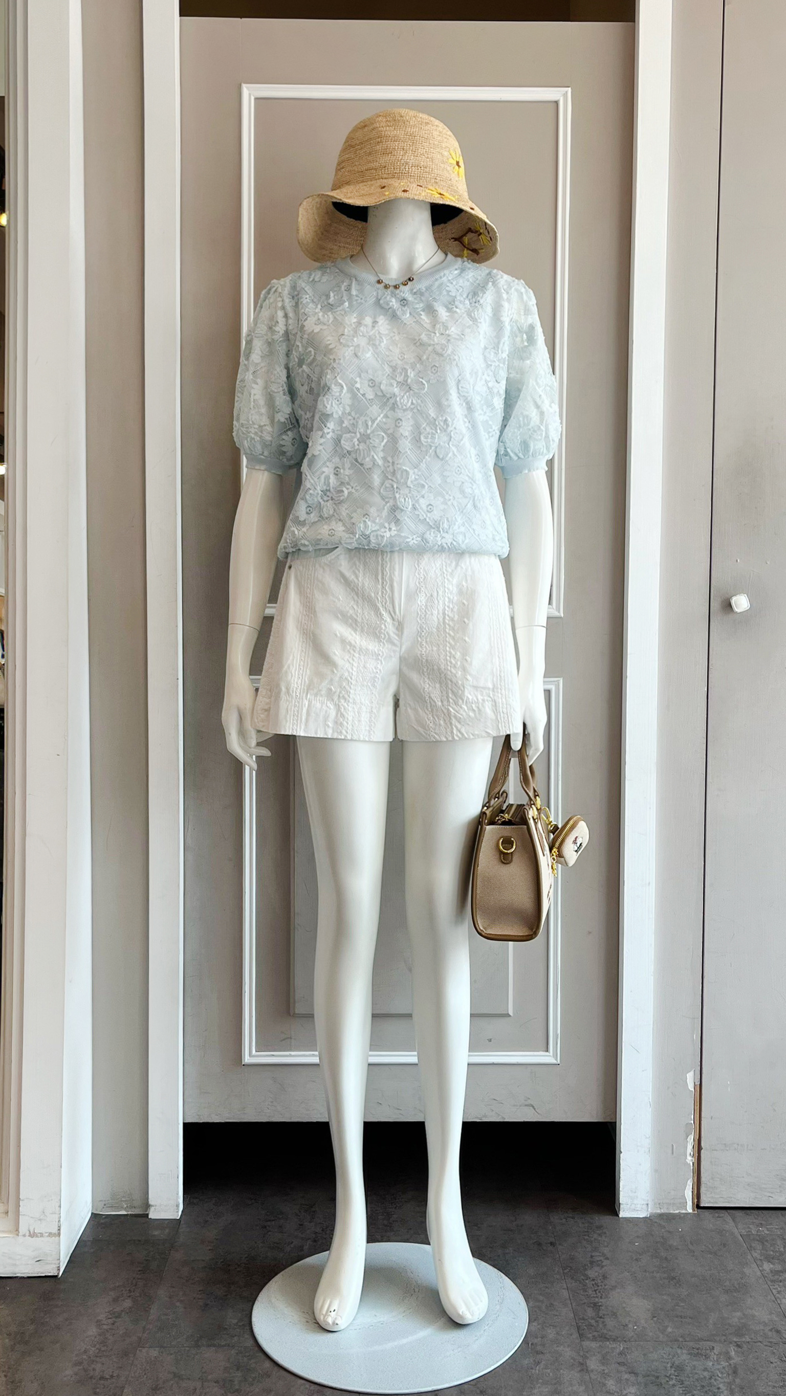 LINE_ALBUM_111.11.03 穿搭分享_221103_2