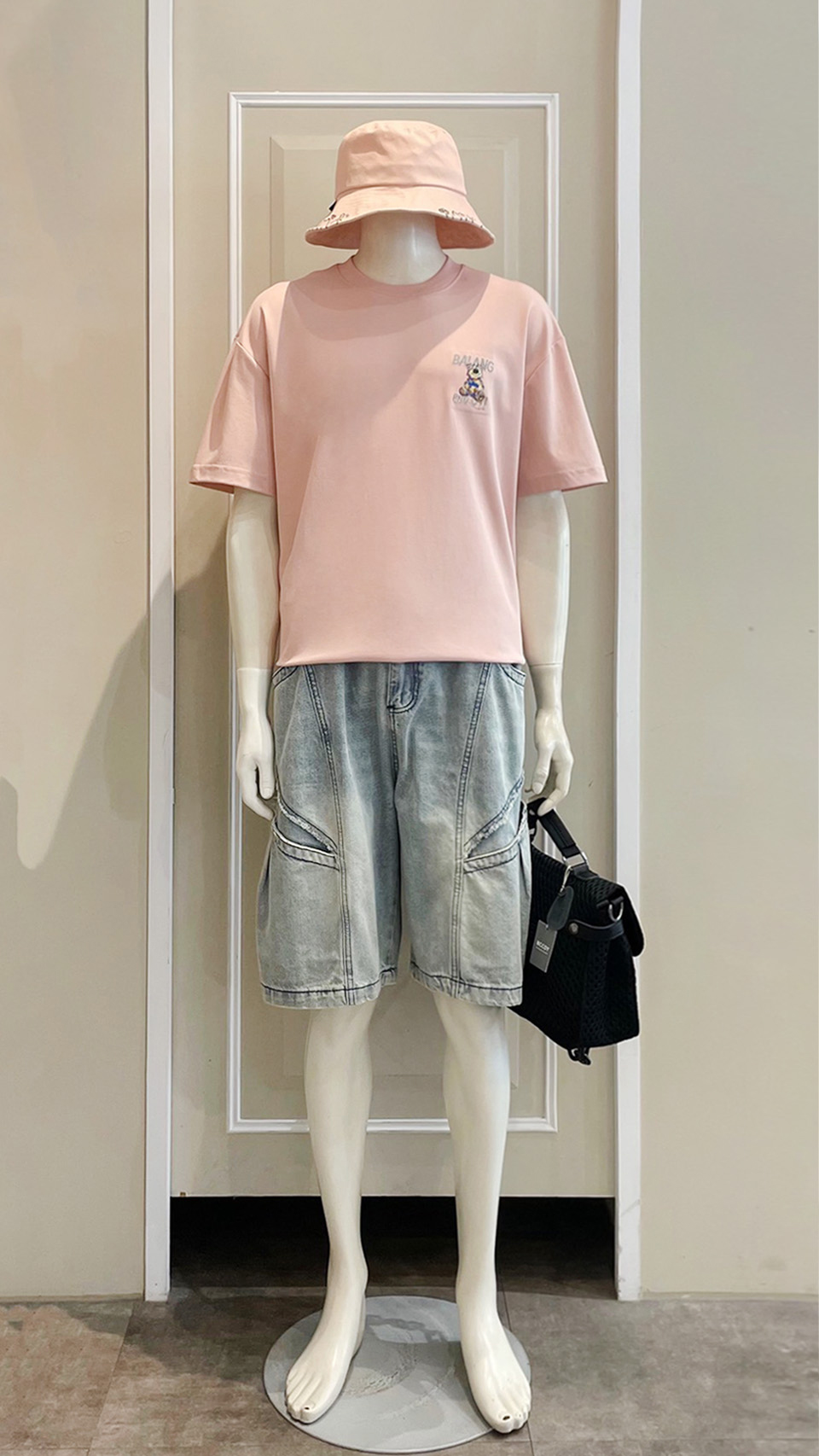 LINE_ALBUM_115.04.16 穿搭分享_260416_7