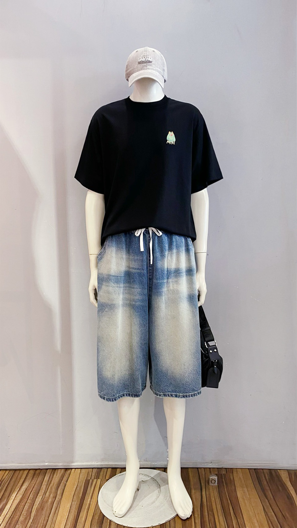 LINE_ALBUM_115.06.18 穿搭分享_260617_35