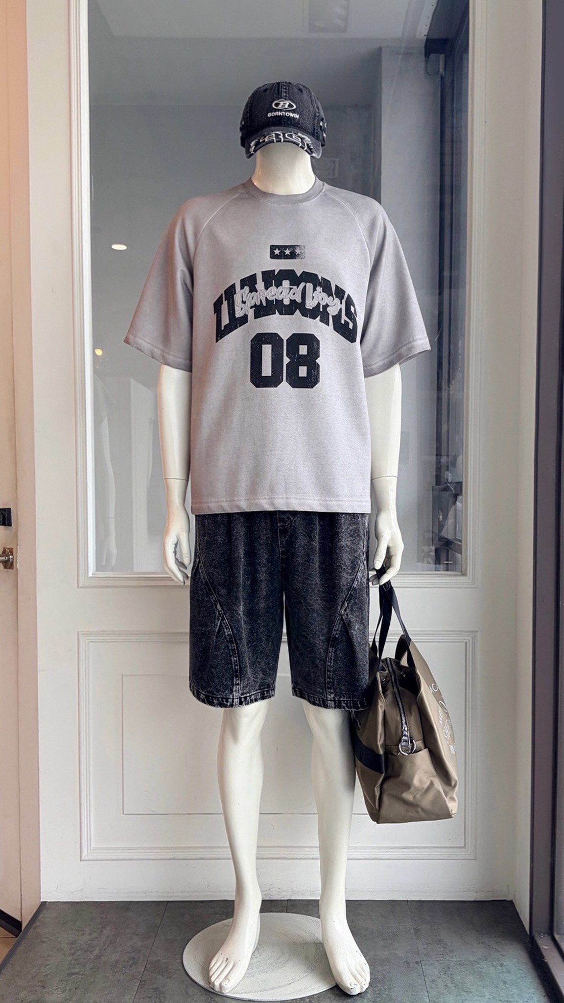 LINE_ALBUM_115.04.16 穿搭分享_260416_7