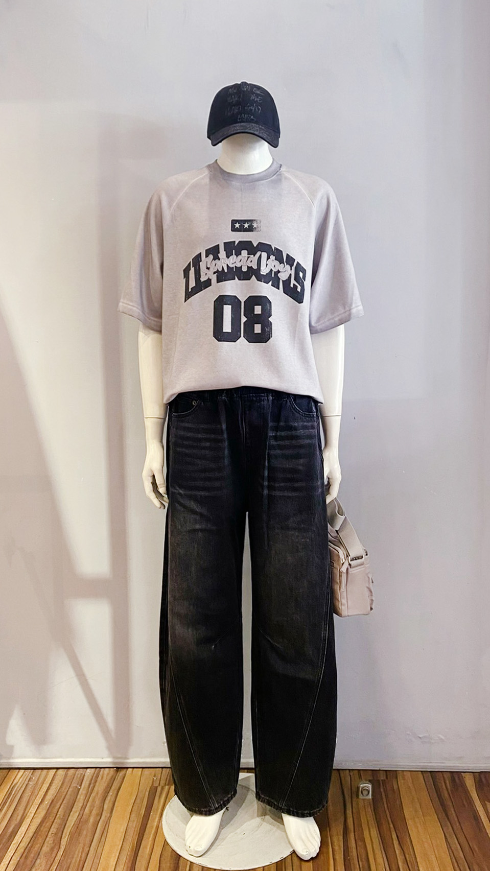 LINE_ALBUM_115.10.01 穿搭分享_260930_4