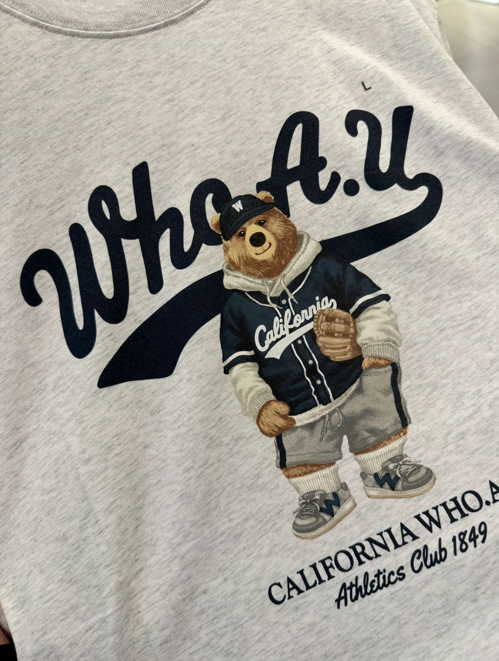 【韓国WHO.A.U フーアーユー】Steve Photo T-Shirt Steve Photo T-Shirt[B] - 후아유닷컴