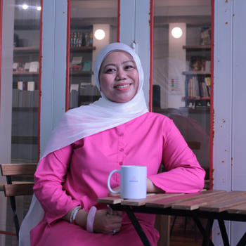 Izziana Salim