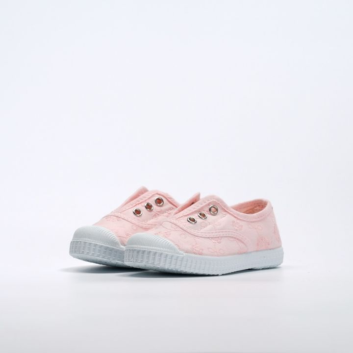 7099841-2.jpeg
