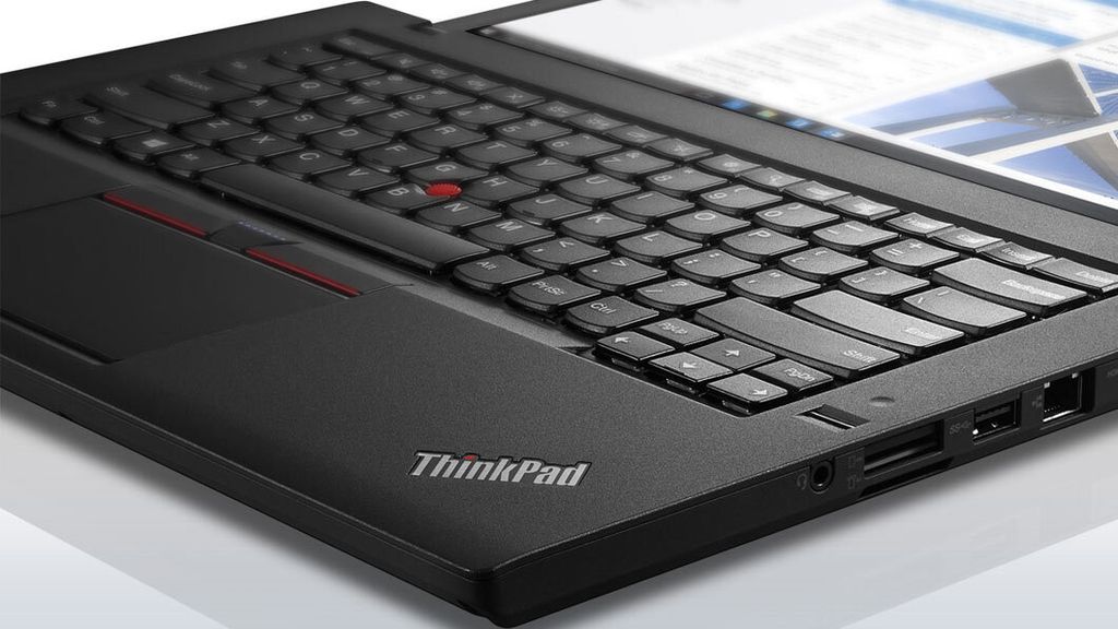 lenovo-laptop-thinkpad-t460-keyboard-detail-4