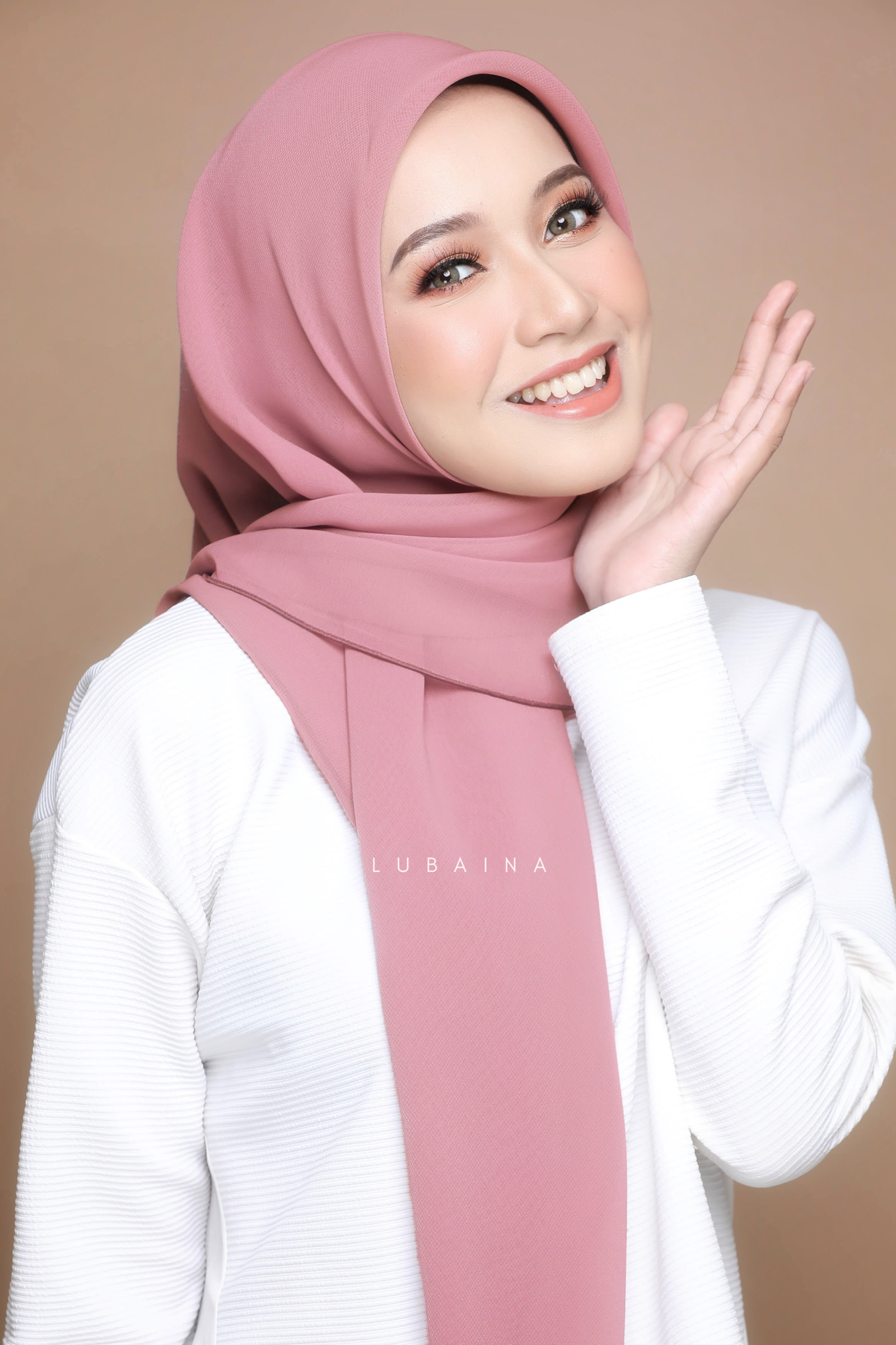 Bawal-Chiffon-Voile-Lubaina-Rouge.png