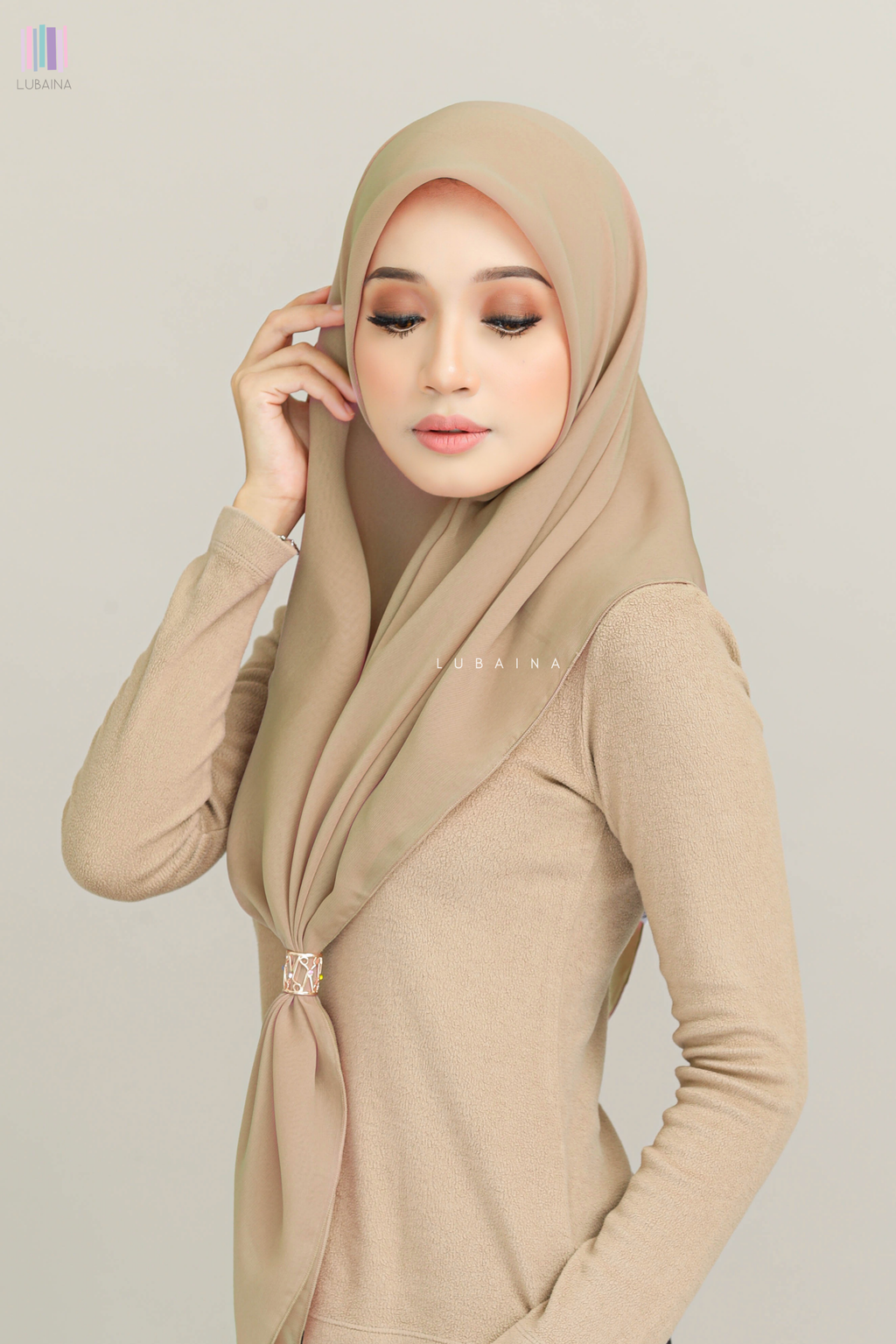 Lubaina-Tudung-Bawal-Aaira-Dapper2.png