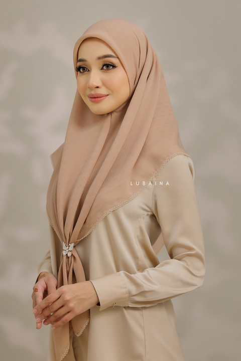 Lubaina-Tudung-Bawal-Inaya-Cameo