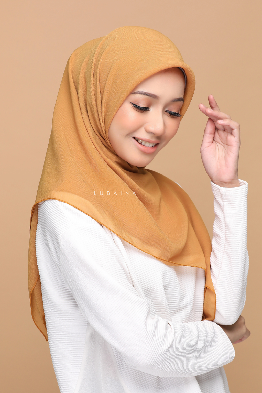 Lubaina-Aaira-Mustard