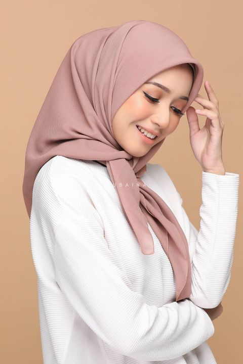 Website (1000 × 1500 px)