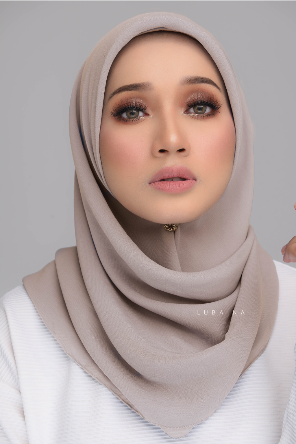 Website (1000 × 1500 px)