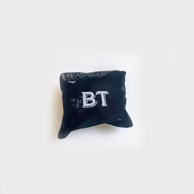 sac-chiens-organza-broderies-plie