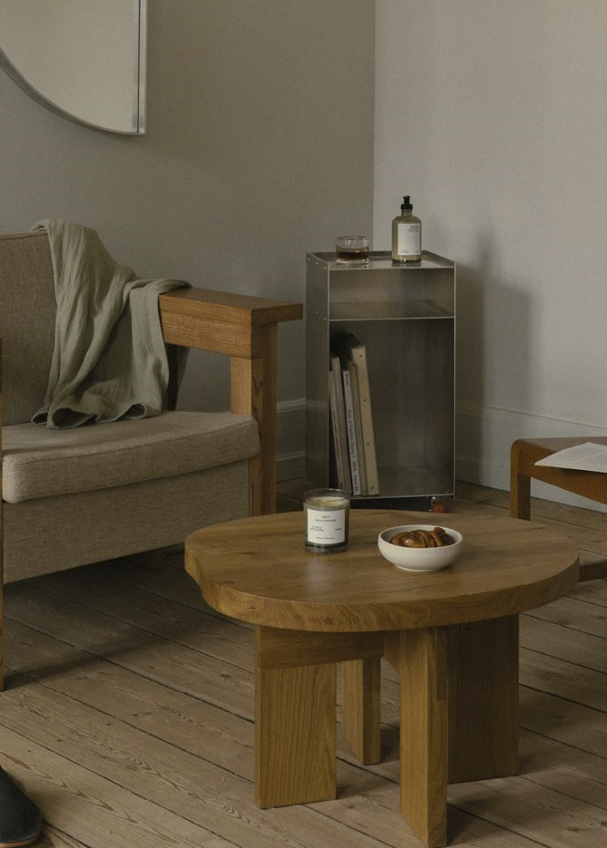 ll_Frama-St-Pauls-Apothecary-BW-Context-Image-03_003