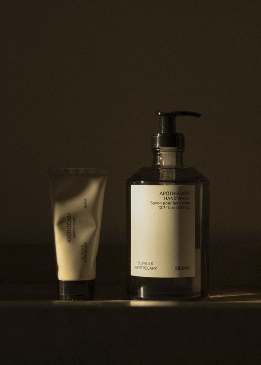 LL Frama-St-Pauls-Apothecary-BW-Context-Image-03_003