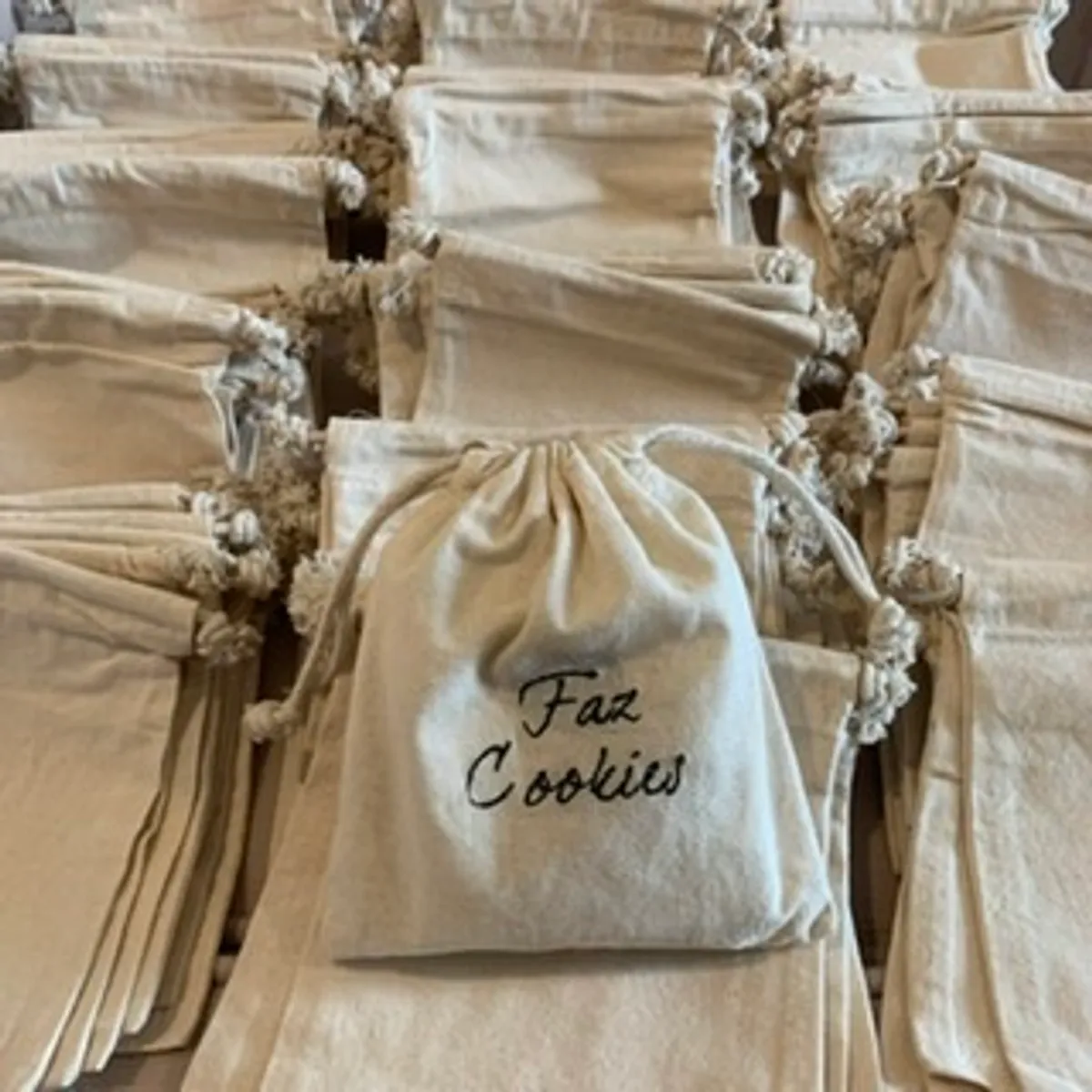 Say hello to our personalised mini doorgift bag!
