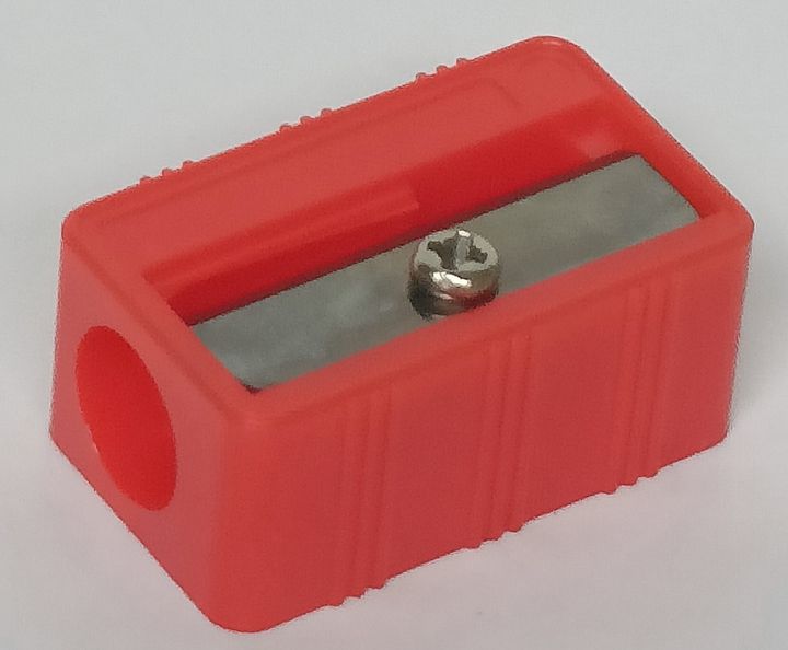 PENCIL SHARPENER-FREE