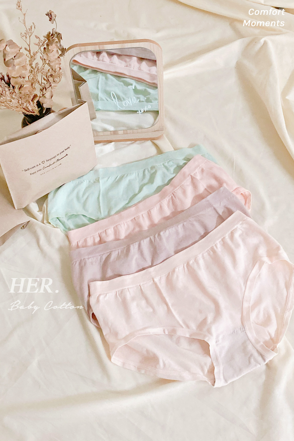 Her_panties1.jpg