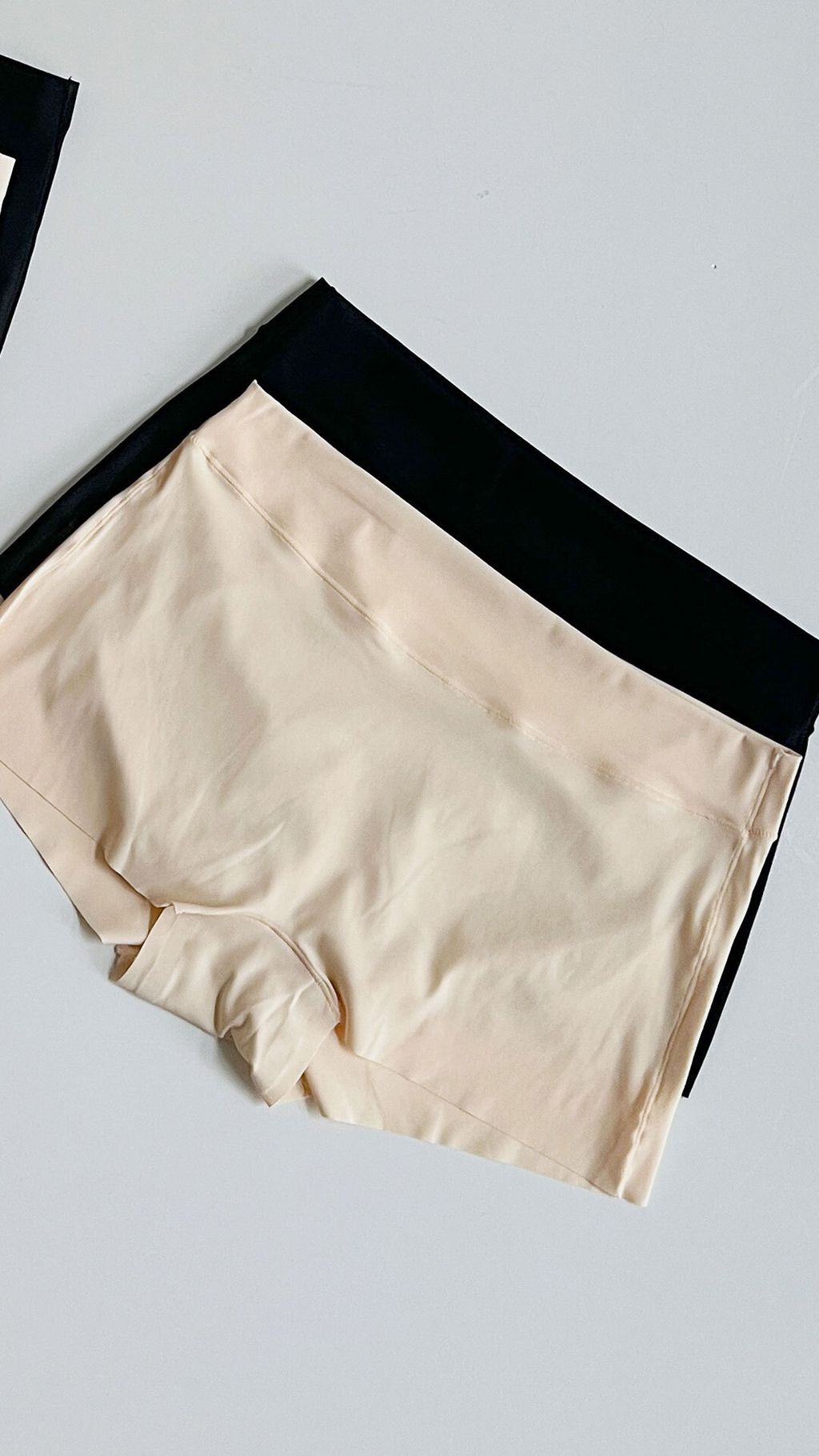 Silky-Underwear-Pants_S1