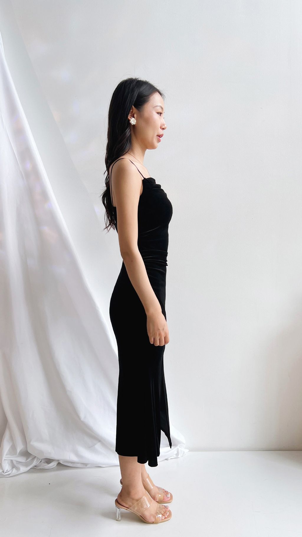 Windsong_black5