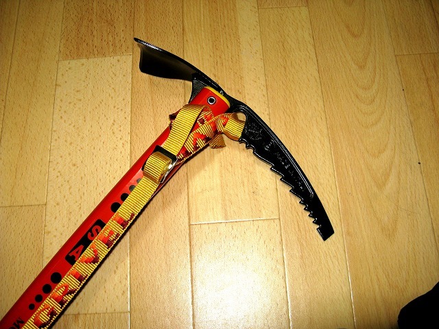 裝備租借# Grivel Nepal Sa Plus Piolet 雪地健行冰斧/重量480g 裝備租借# Grivel Nepal Sa Plus Piolet 雪地健行冰斧/重量480g