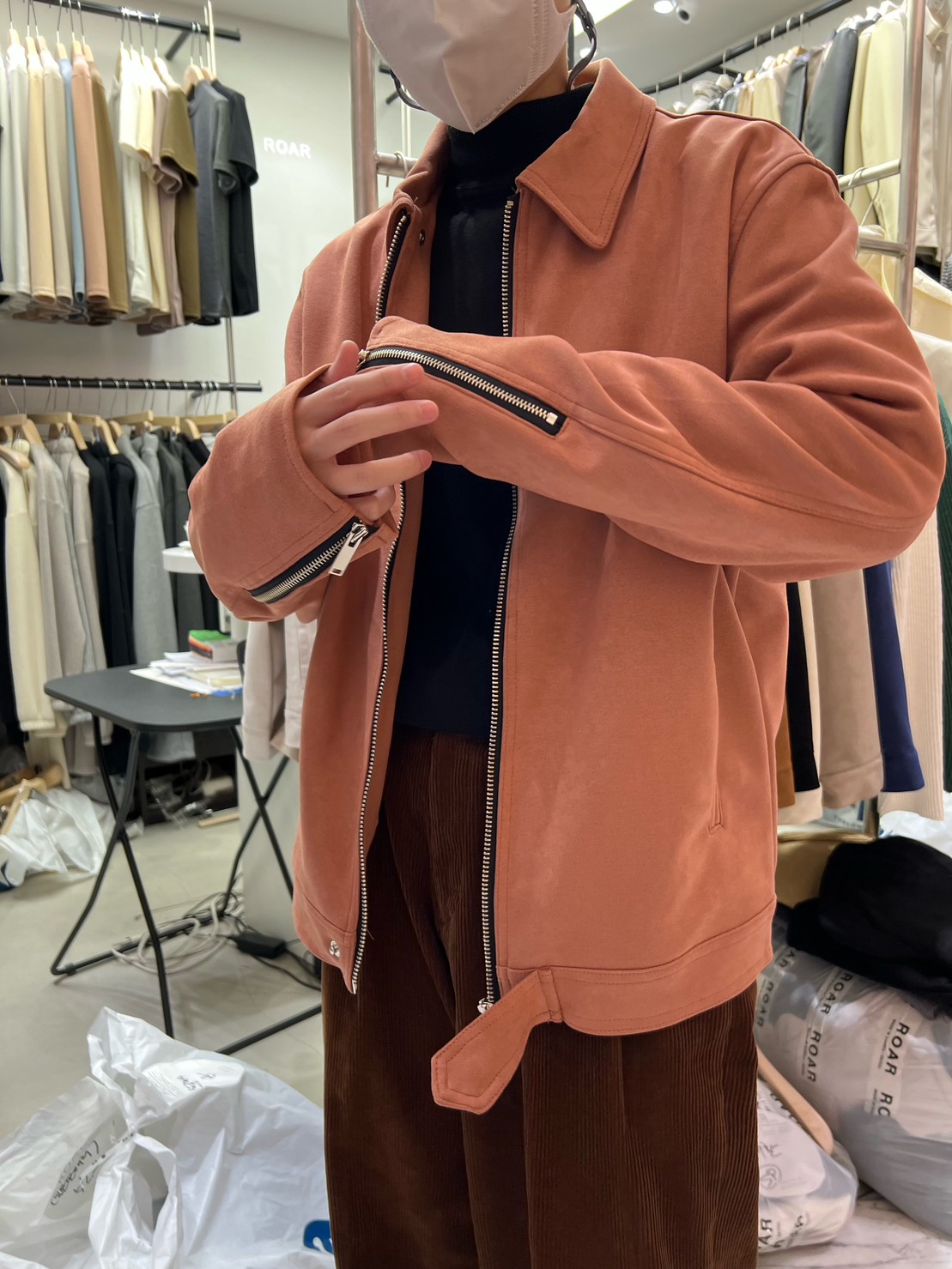 LINE_ALBUM_AJ37 合身版型春款短磨毛麂皮拉鍊夾克 - 4色_230116_2