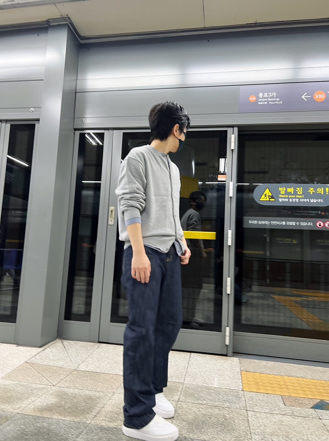 LINE_ALBUM_4OA27 細織棉柔圓領親膚開襟薄罩衫-8色  $1250_241025_11