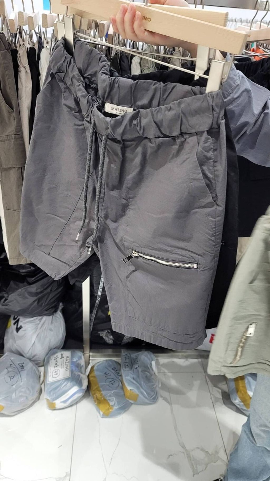 LINE_ALBUM_MB46  黑色淺蒼綠  深鐵灰_230324_3