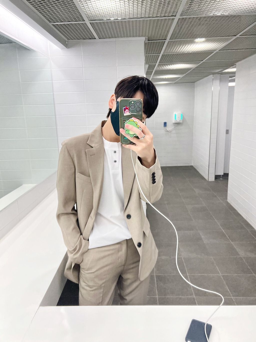 LINE_ALBUM_赴夏之約-財閥家小兒子休閒正式兩穿三件式西裝_230701_151