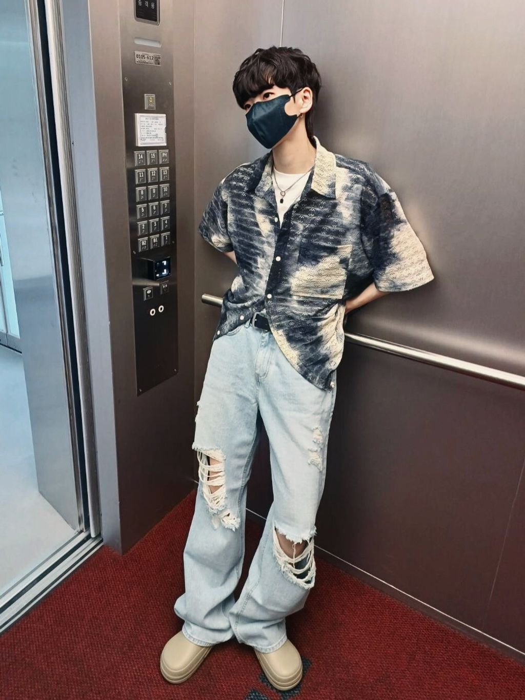 LINE_ALBUM_JA09 超質感渲染設計款雕花短襯-3色 原價$1550_230717_1