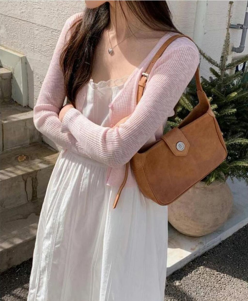 LINE_ALBUM_女款薄外搭條紋小罩衫（買一黑一白一粉）_230820_11