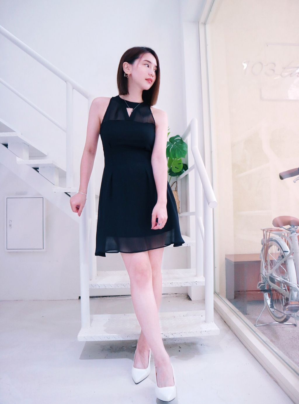 LINE_ALBUM_女神降臨透氣雪紡紗短洋裝（買了一黑一白）_230820_39