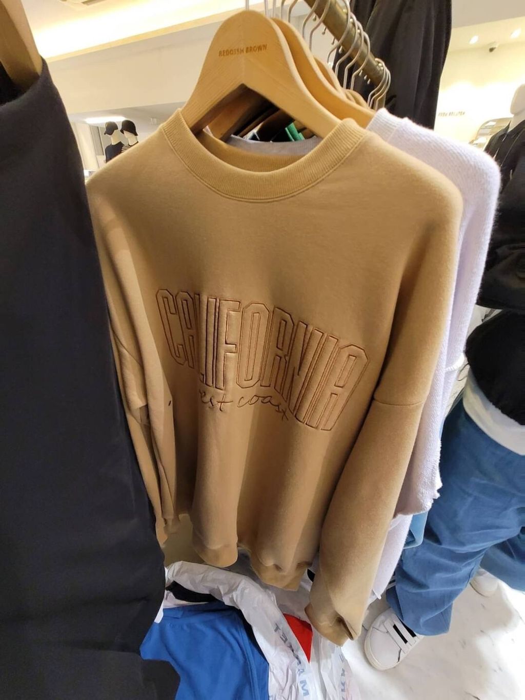 LINE_ALBUM_SA31 親膚無刷毛CALIFORNIA簍空字母大學T -3色 $1350_230909_4