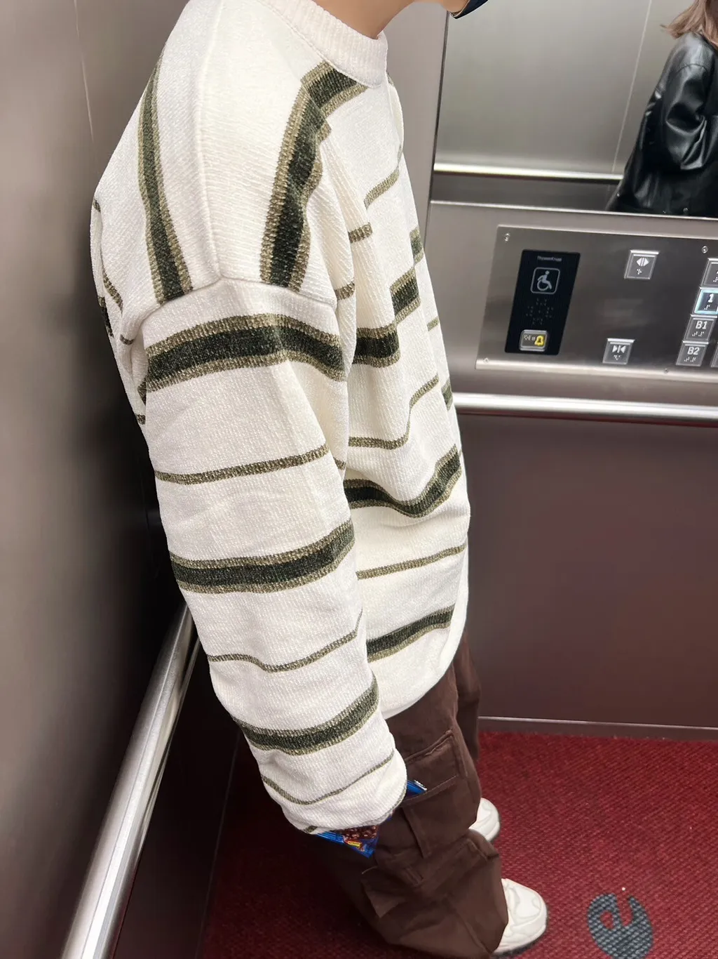LINE_ALBUM_NN18 敏感肌也不怕的親膚雲朵巾絨條紋針織上衣-3色 $1550_231201_8
