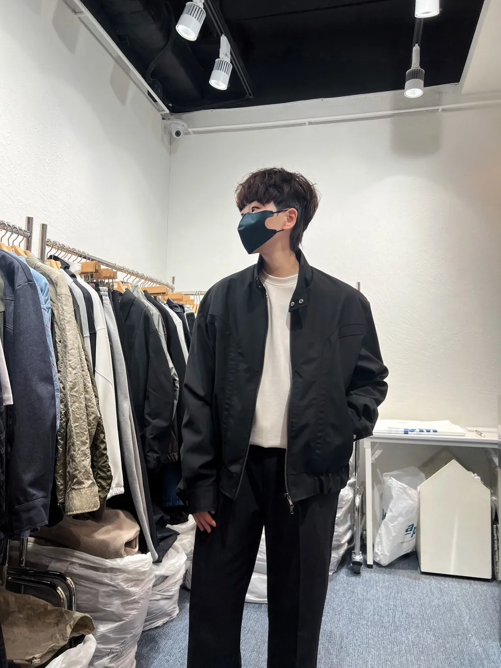 LINE_ALBUM_AM20 輕熟感滑面質感夾克套裝-2色 外套$2450 西褲$1350_240324_5