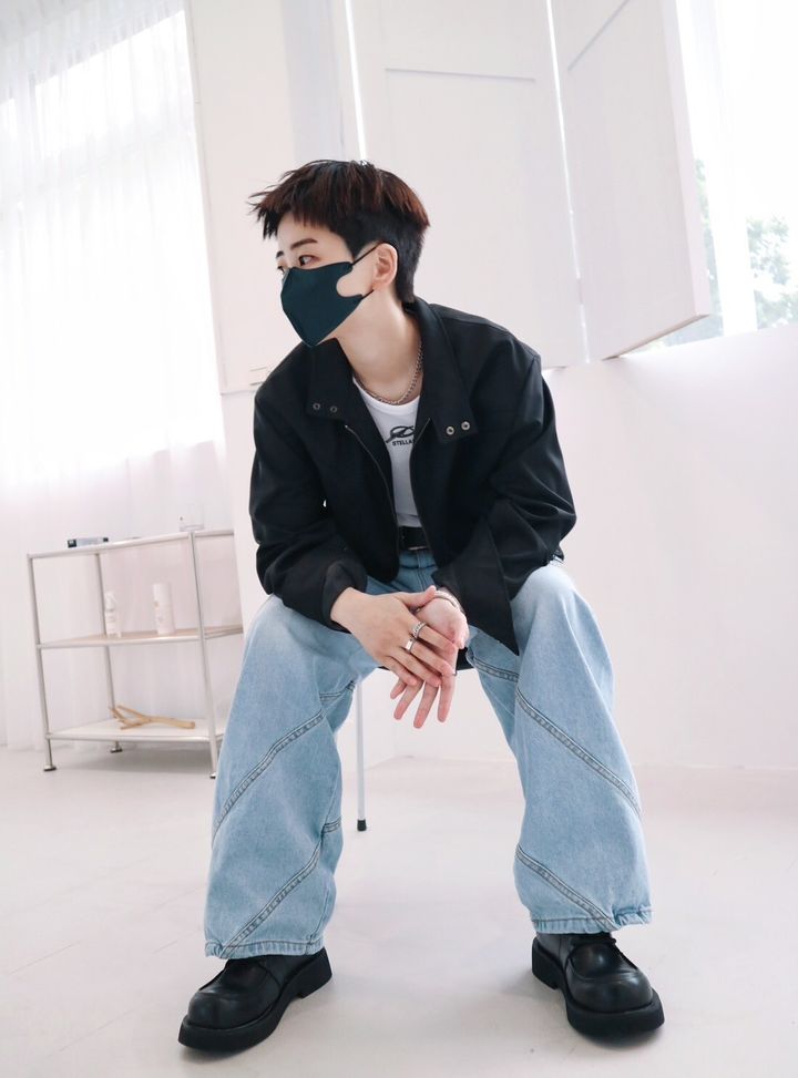LINE_ALBUM_AM20 輕熟感滑面質感夾克套裝-2色 外套$2450 西褲$1350_240626_34