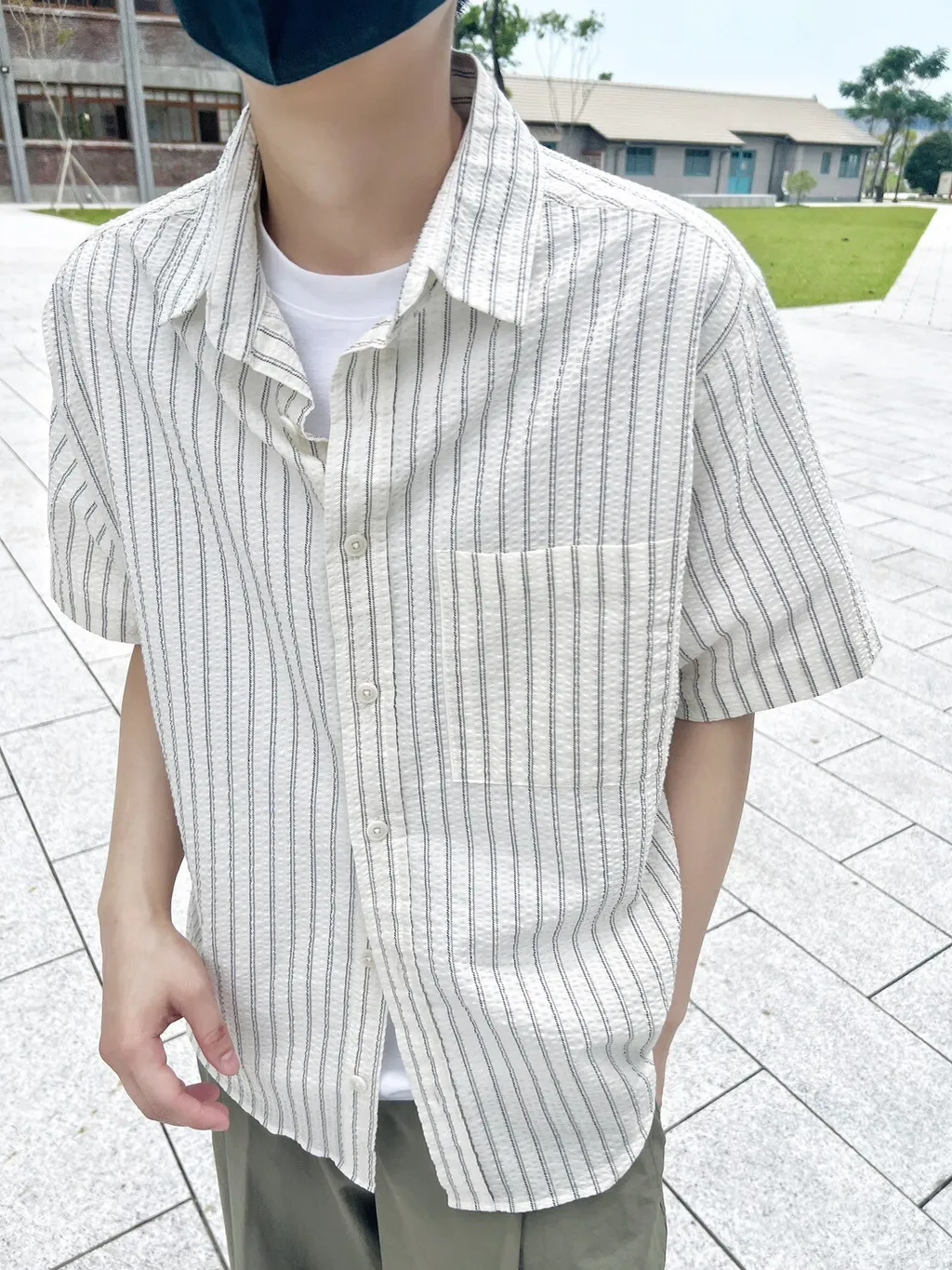 LINE_ALBUM_4JN08 鬆弛感休閒直條泡泡短襯_240802_4