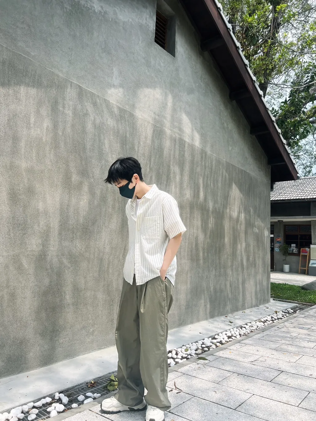LINE_ALBUM_4JN08 鬆弛感休閒直條泡泡短襯_240802_1