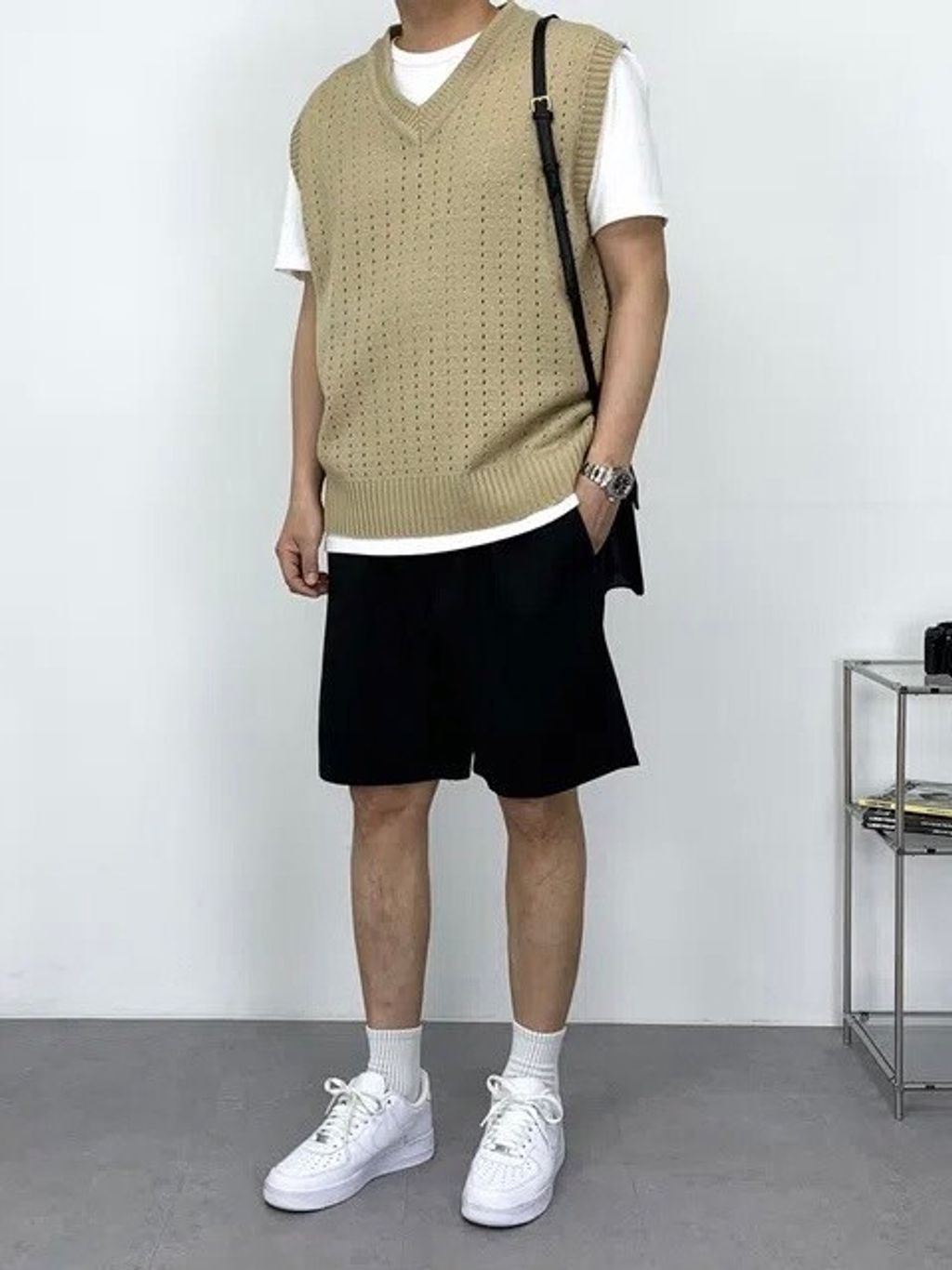 LINE_ALBUM_MA50 文青風質感V領洞洞背心 - 5色 $990_240826_5
