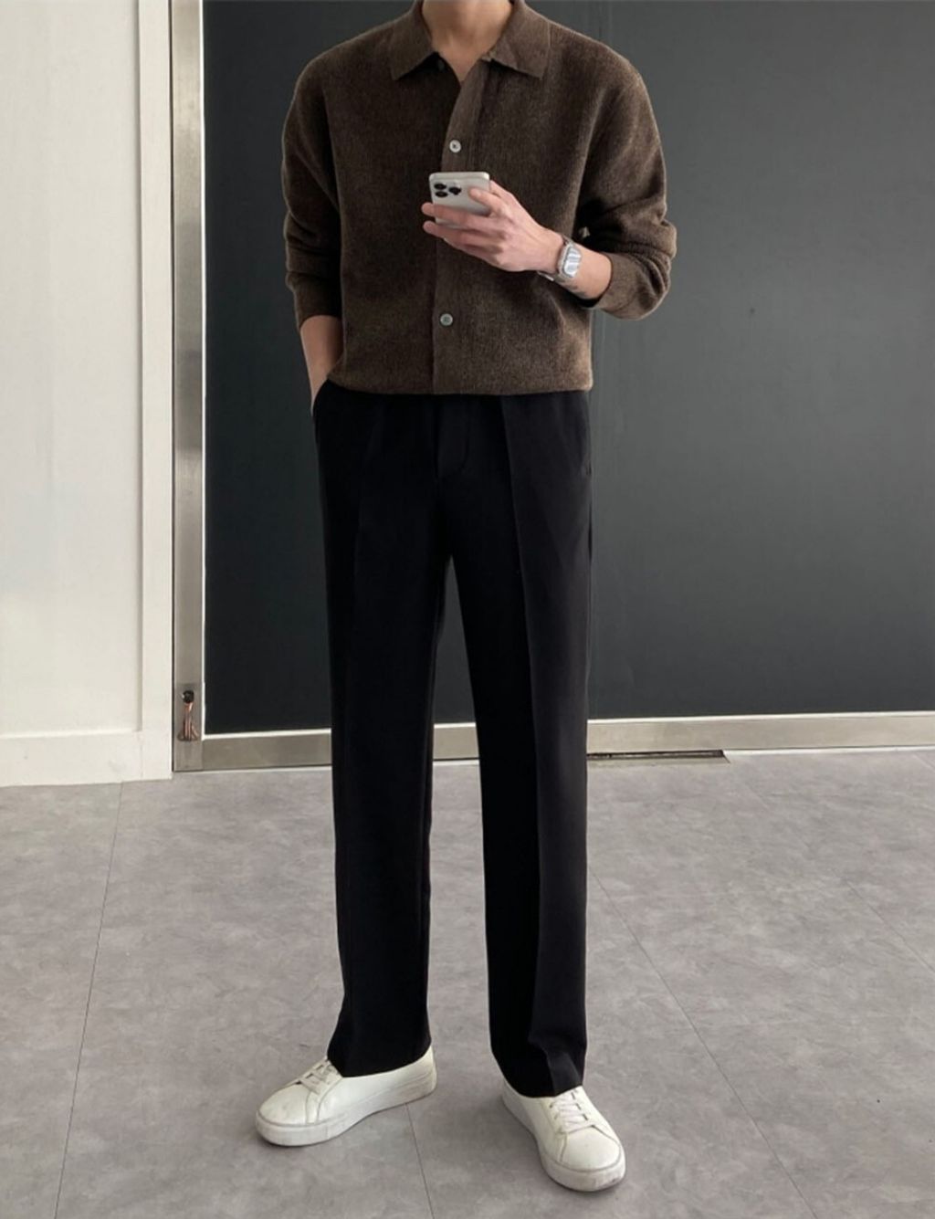LINE_ALBUM_4OB14  溫莎領cashmere-like鈕扣針織罩衫  $1350_241018_9