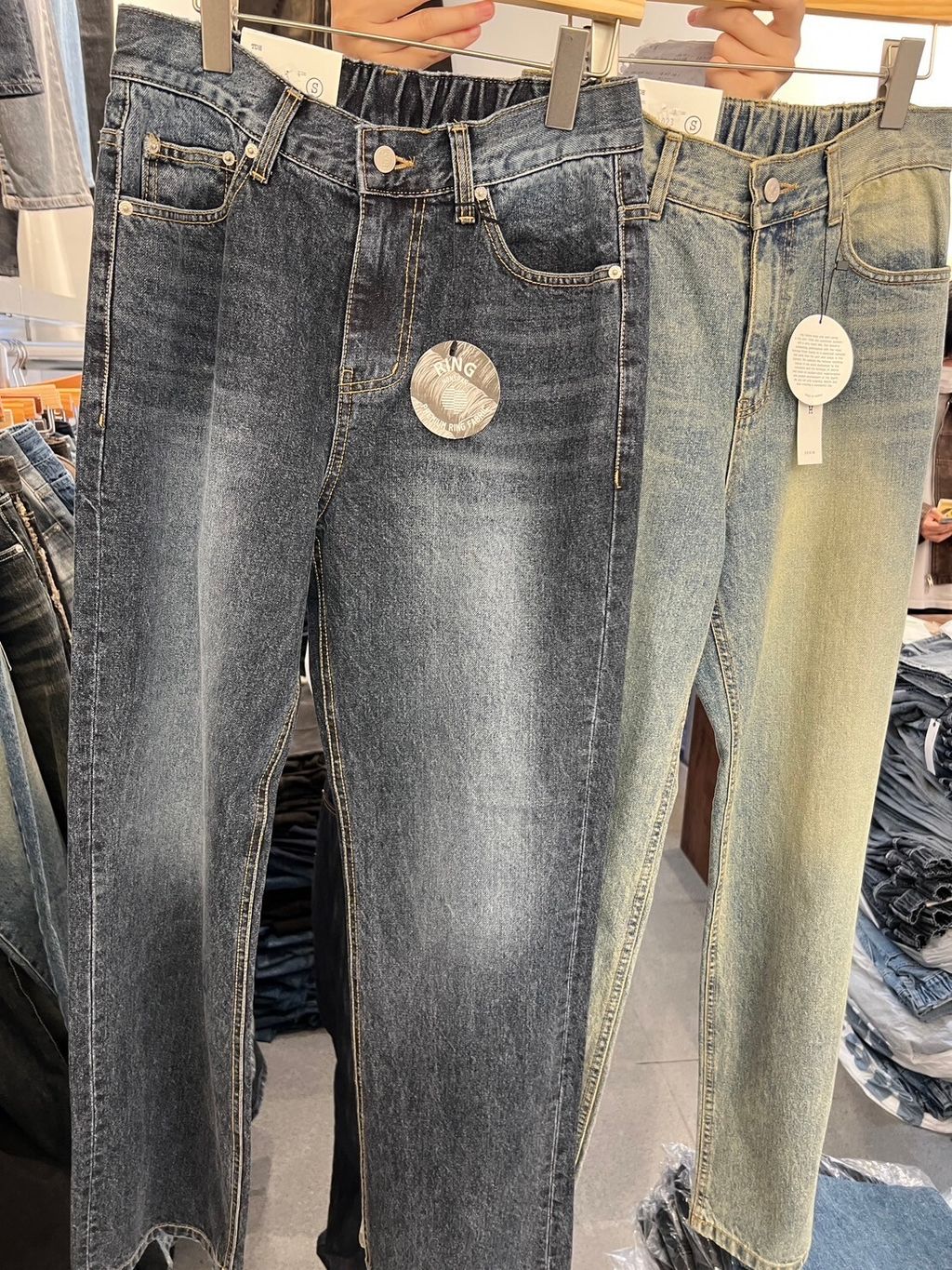 LINE_ALBUM_4OA32  小老闆愛款質感刷色半寬丹寧牛仔褲  $1580_241021_1