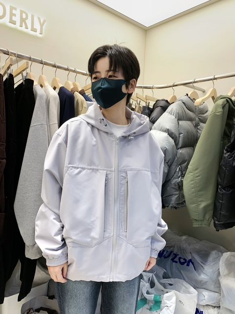 LINE_ALBUM_4ON51  防潑水機能風衣夾克連帽外套-3色 $1980_241108_15