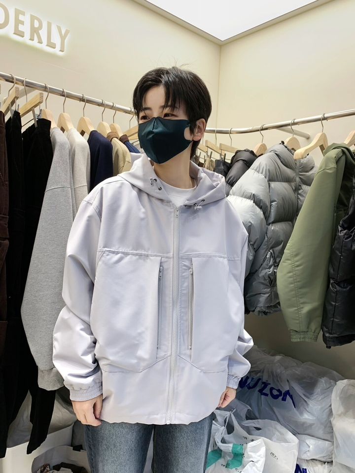 LINE_ALBUM_4ON51  防潑水機能風衣夾克連帽外套-3色 $1980_241108_15
