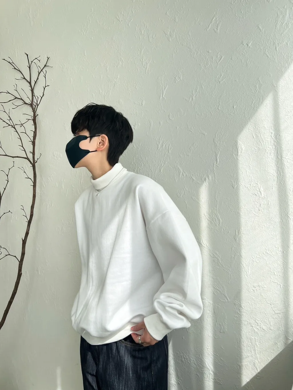 LINE_ALBUM_4DN01   短版高領刷毛大學T $1350_250218_4