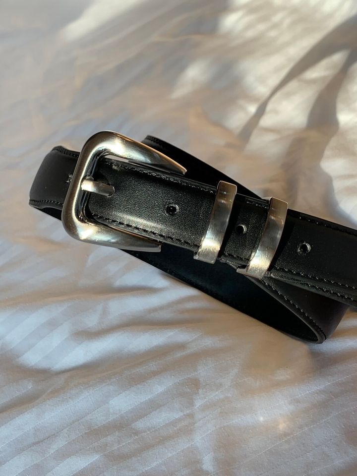 LINE_ALBUM_5MN13  高端牛皮質感皮帶  $1250_250307_12