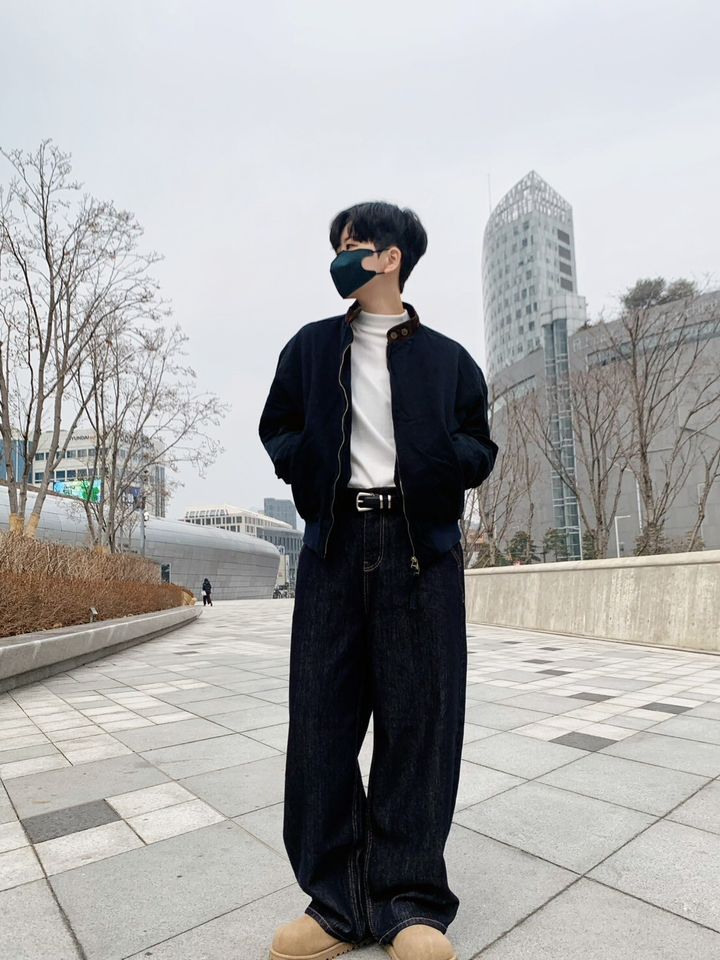 LINE_ALBUM_5MA25  城市獵人 立領 撞色 短版薄夾克 $2550_250308_18