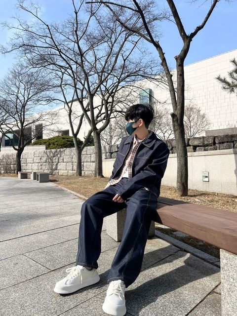 LINE_ALBUM_5MA38 極簡時尚 短版  硬挺 拉鍊丹寧套裝-3色 外套$2350 褲子$1650_250314_21