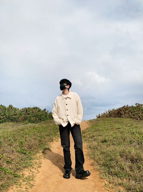LINE_ALBUM_5MA35  頭腦聰明的斯文暖男 夏季洞洞外搭罩衫-4色 $1450_250316_1