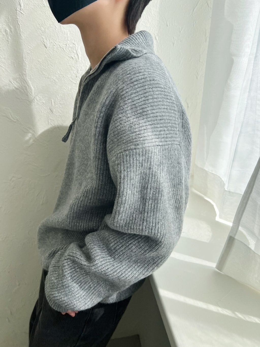 LINE_ALBUM_4DB32 歐爸感砰砰！半開領拉鍊針織上衣 $1550_250213_5