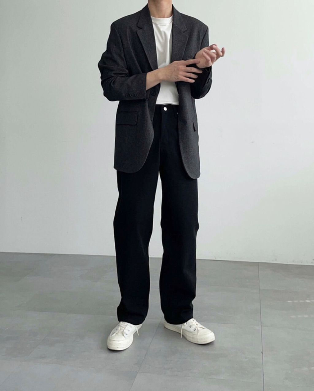 LINE_ALBUM_JB28  歐爸長腿闊腿直筒牛仔褲-2色 24000won $1450_230718_14